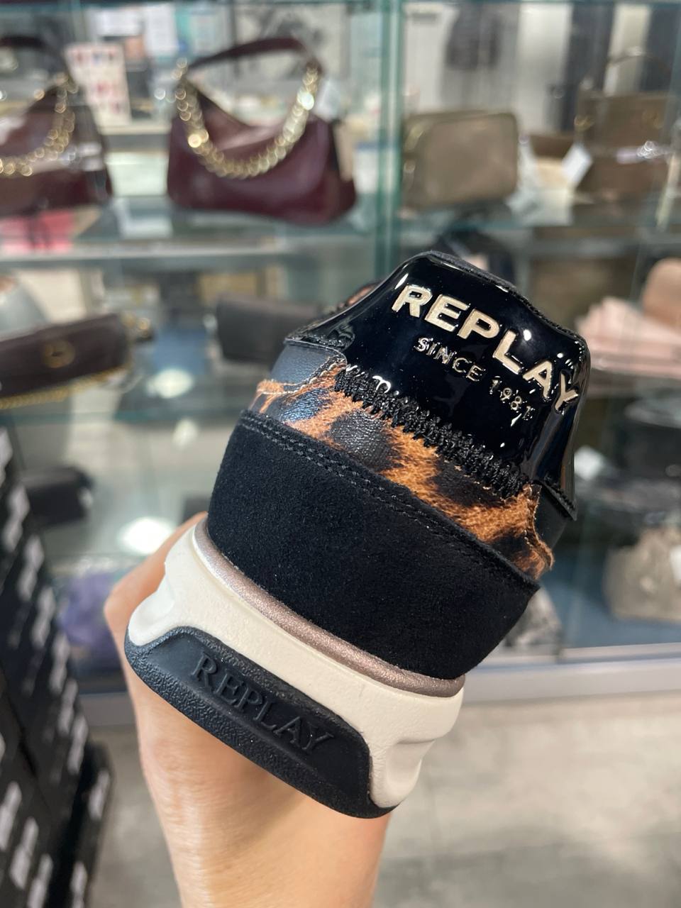 Фото Outlet